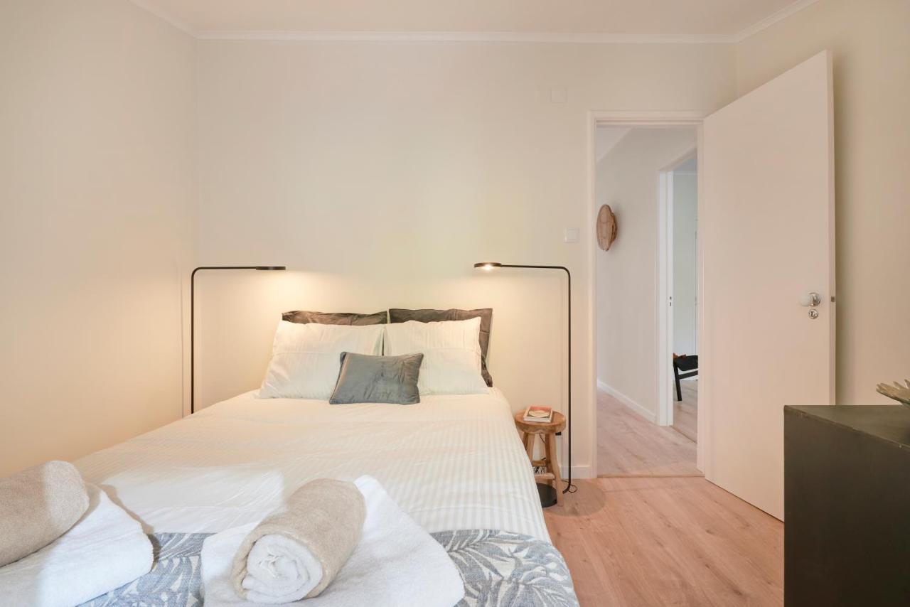 Fantastic With Balcony In Bica Apartment *