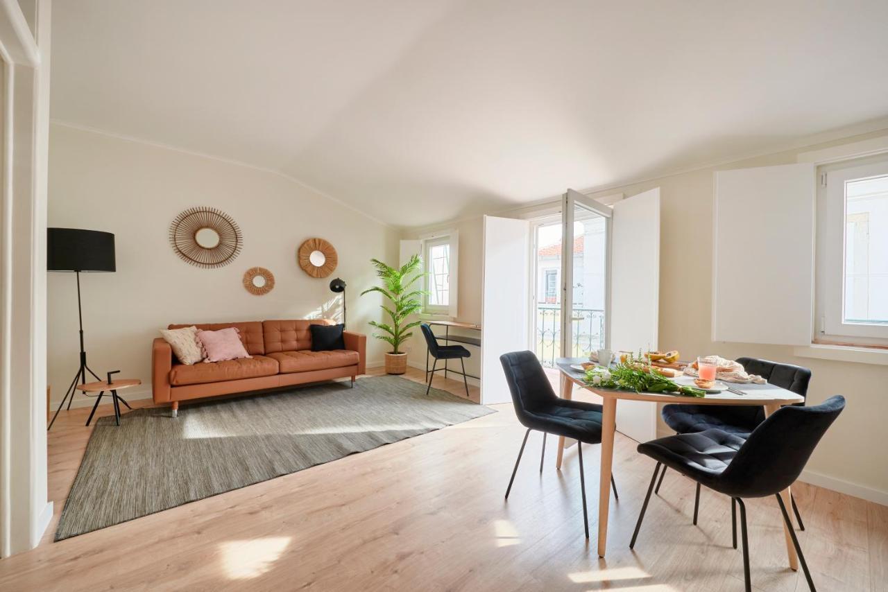 Apartment Fantastic With Balcony In Bica